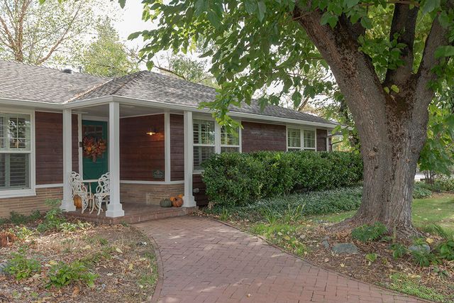 425 S Modoc Avenue, Medford, OR 97504