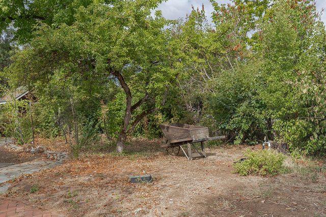 425 S Modoc Avenue, Medford, OR 97504