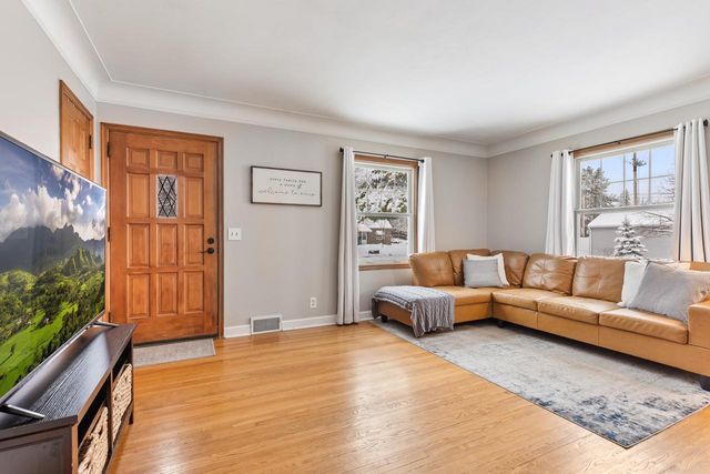 2601 Kentucky Avenue S, Saint Louis Park, MN 55426