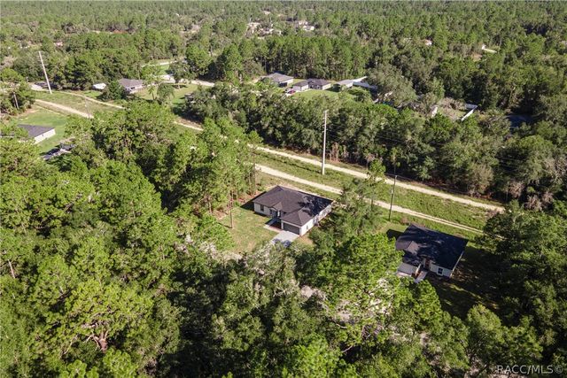 2631 W Royal Palm Drive, Citrus Springs, FL 34433