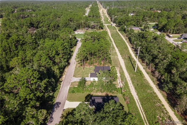 2631 W Royal Palm Drive, Citrus Springs, FL 34433