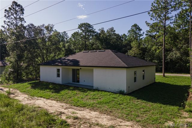 2631 W Royal Palm Drive, Citrus Springs, FL 34433