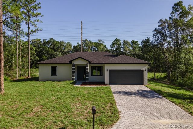 2631 W Royal Palm Drive, Citrus Springs, FL 34433