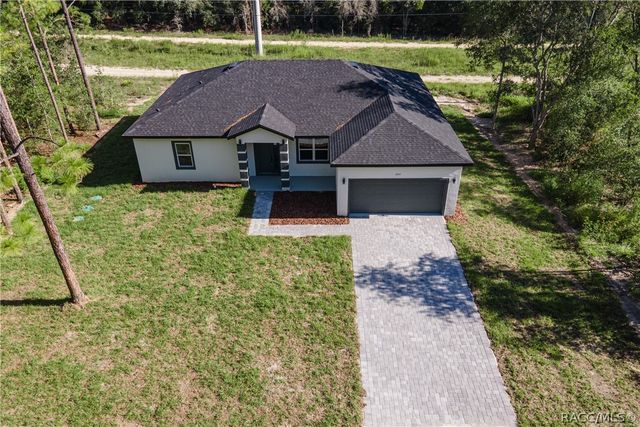 2631 W Royal Palm Drive, Citrus Springs, FL 34433