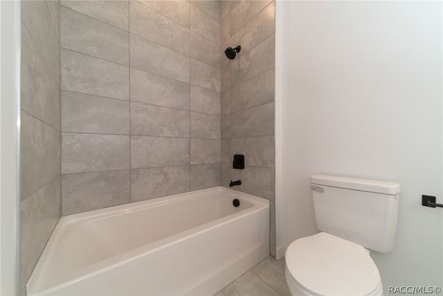 2631 W Royal Palm Drive, Citrus Springs, FL 34433