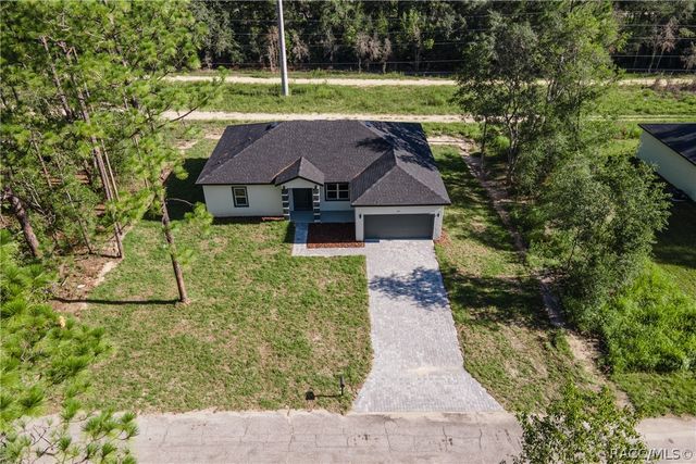 2631 W Royal Palm Drive, Citrus Springs, FL 34433