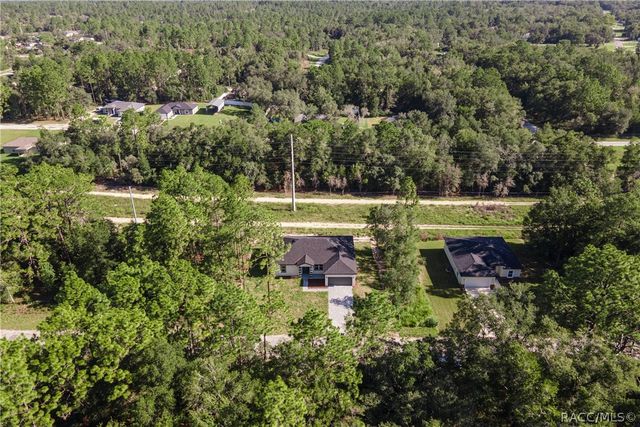 2631 W Royal Palm Drive, Citrus Springs, FL 34433