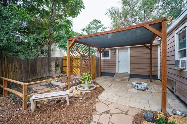 1240 S Navajo Street, Denver, CO 80223