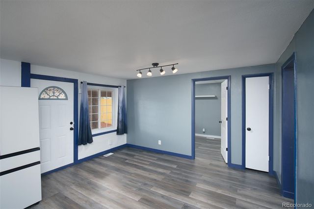 1240 S Navajo Street, Denver, CO 80223