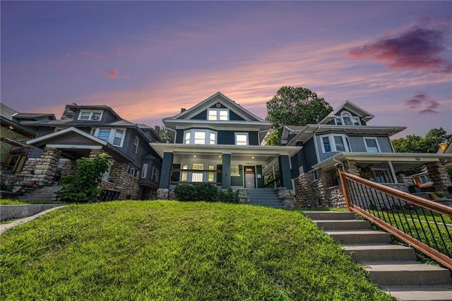 2824 Tracy Avenue, Kansas City, MO 64109