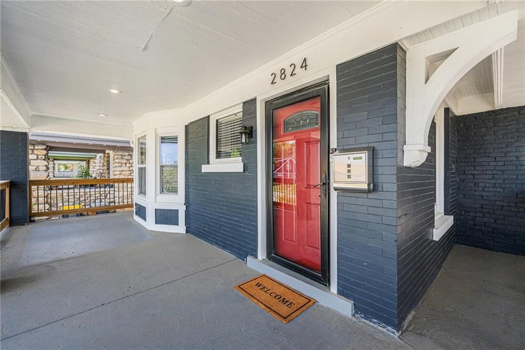 2824 Tracy Avenue, Kansas City, MO 64109