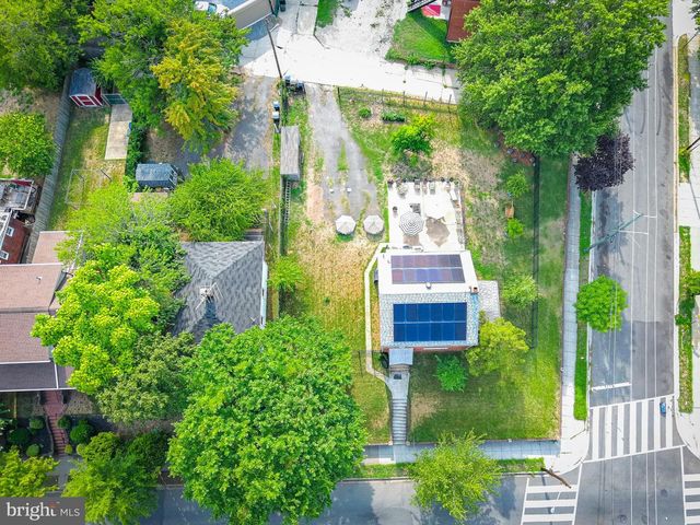 408 44TH ST NE, Washington, DC 20019