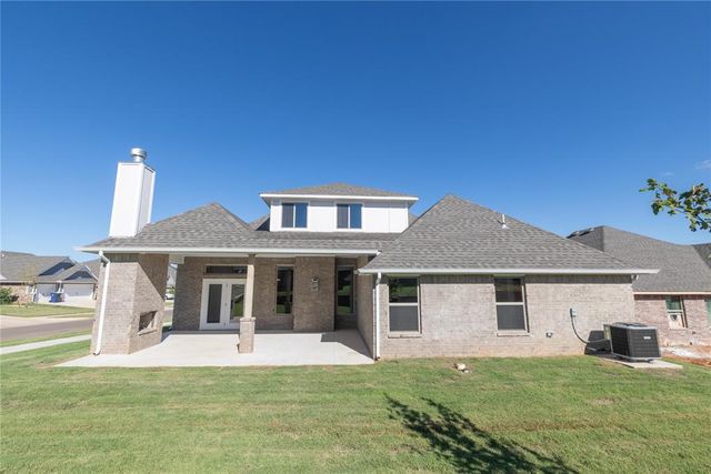 809 Sandgrass Road, Choctaw, OK 73020