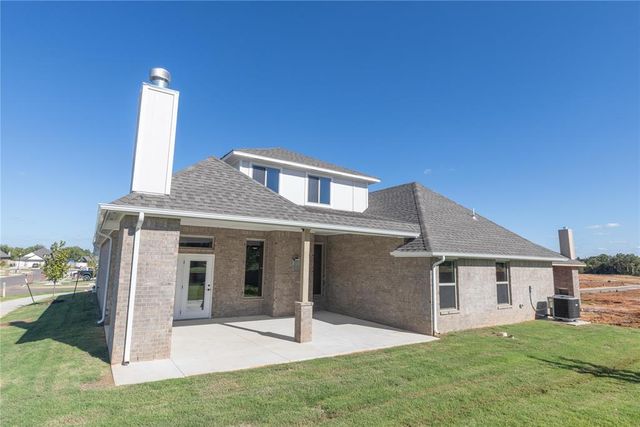 809 Sandgrass Road, Choctaw, OK 73020
