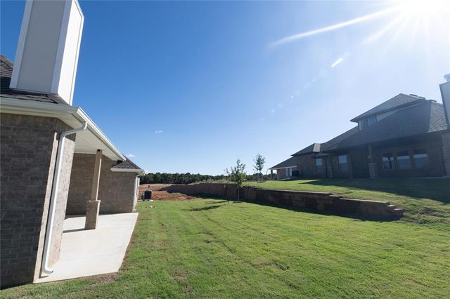 809 Sandgrass Road, Choctaw, OK 73020