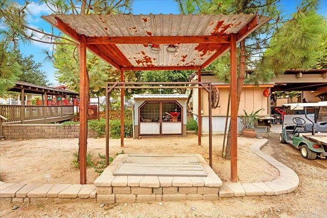 1631 Harbison Canyon Rd 24, El Cajon, CA 92019