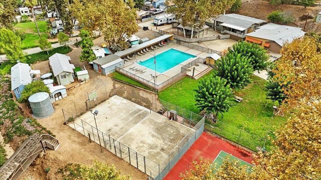 1631 Harbison Canyon Rd 24, El Cajon, CA 92019