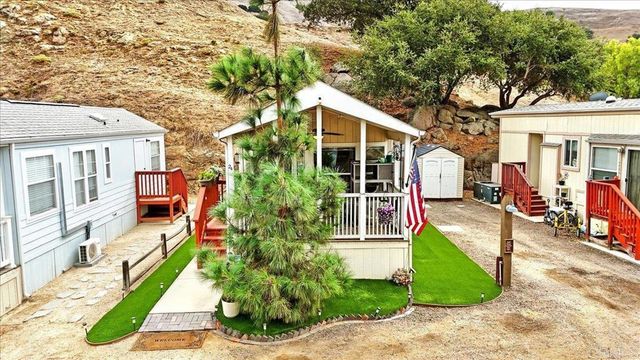 1631 Harbison Canyon Rd 24, El Cajon, CA 92019