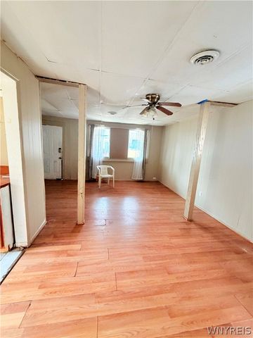 40 Ashley Street, Buffalo, NY 14212