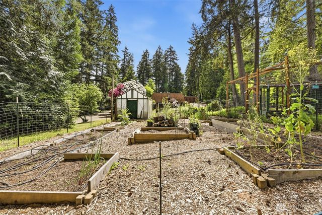 870 10th Lane, Fox Island, WA 98333