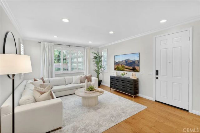23 Delano, Irvine, CA 92602
