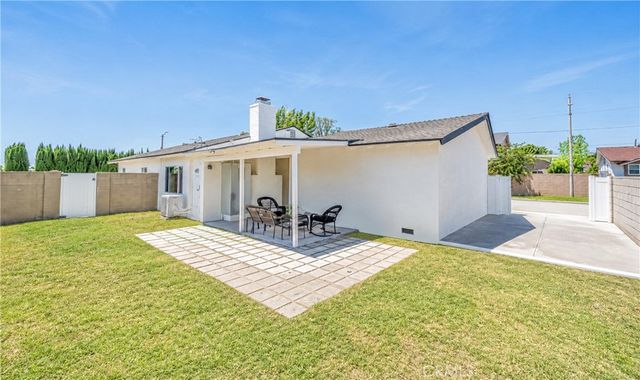 1404 E Louisa Avenue, West Covina, CA 91791