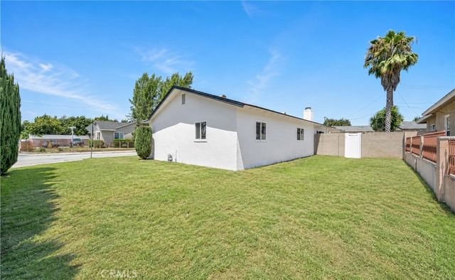 1404 E Louisa Avenue, West Covina, CA 91791