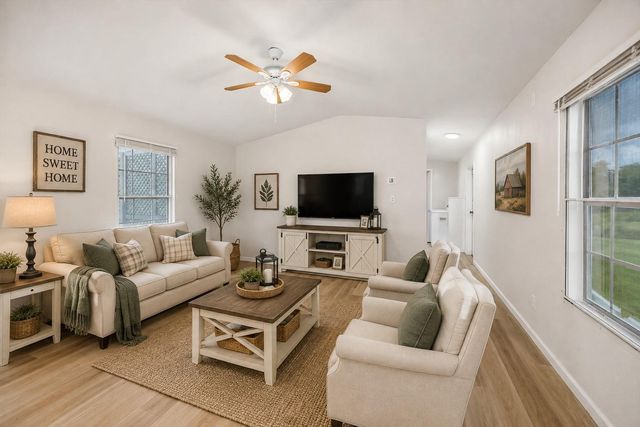 5806 S Highway 35, Alvin, TX 77511