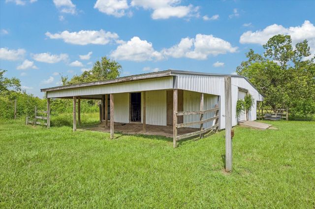 5806 S Highway 35, Alvin, TX 77511