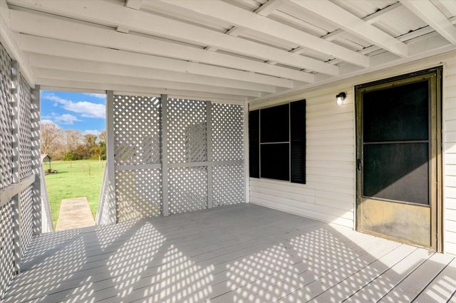 5806 S Highway 35, Alvin, TX 77511