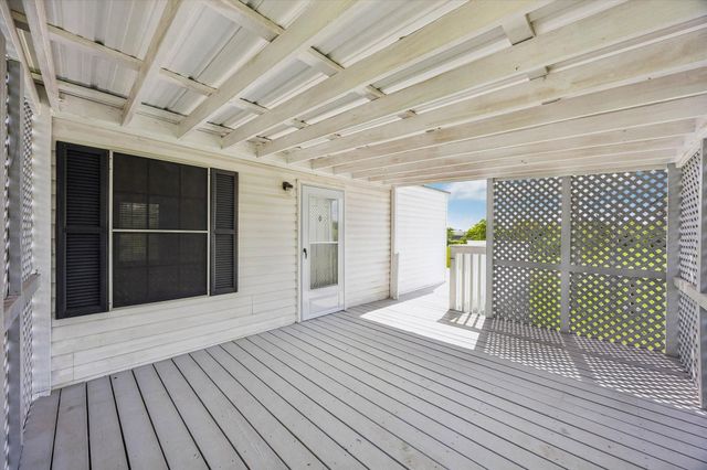 5806 S Highway 35, Alvin, TX 77511