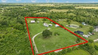 5806 S Highway 35, Alvin, TX 77511