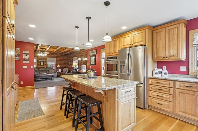 718 McDowell Rd, Hickory Twp, PA 16156