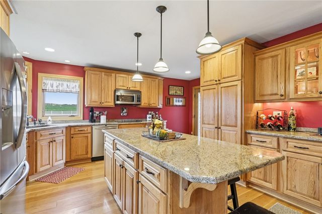 718 McDowell Rd, Hickory Twp, PA 16156