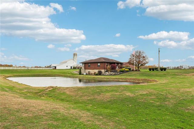 718 McDowell Rd, Hickory Twp, PA 16156