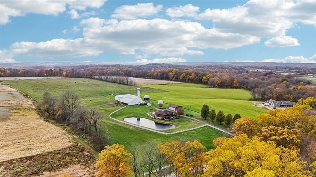 718 McDowell Rd, Hickory Twp, PA 16156