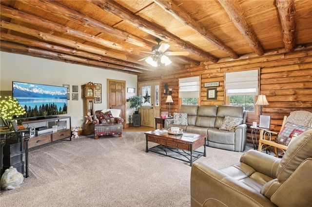 718 McDowell Rd, Hickory Twp, PA 16156