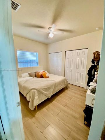 4318 SW 164th Ct, Miami, FL 33185