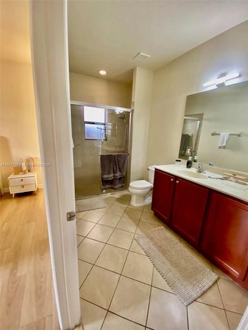 4318 SW 164th Ct, Miami, FL 33185