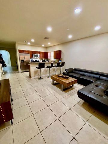 4318 SW 164th Ct, Miami, FL 33185