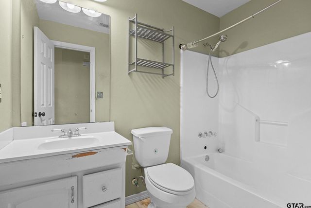 15733 Bay View Cir, Bullard, TX 75757