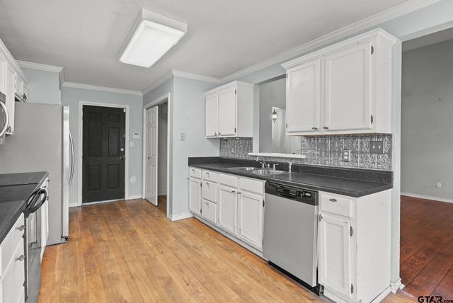 15733 Bay View Cir, Bullard, TX 75757