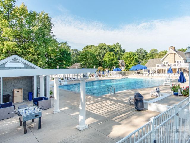 16415 Kelly Park Circle, Huntersville, NC 28078