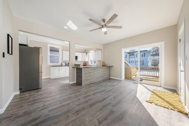 1357 CEAPE AVENUE, Oshkosh, WI 54901