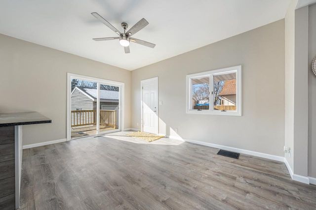 1357 CEAPE AVENUE, Oshkosh, WI 54901