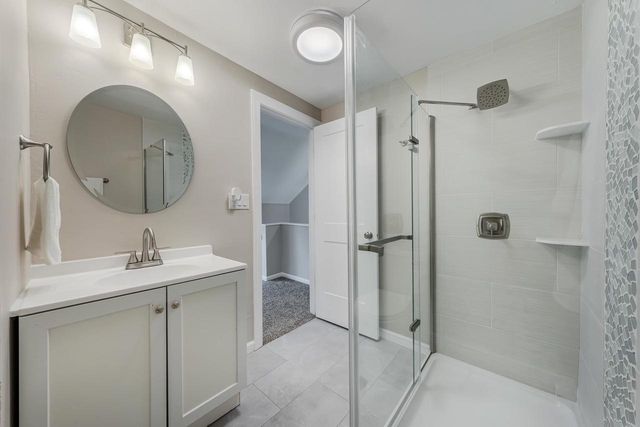 1357 CEAPE AVENUE, Oshkosh, WI 54901