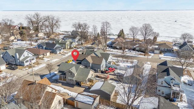 1357 CEAPE AVENUE, Oshkosh, WI 54901