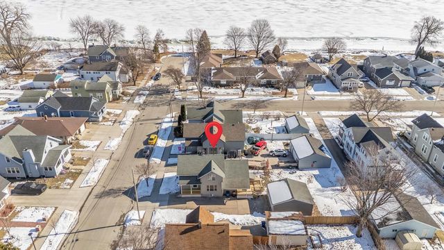 1357 CEAPE AVENUE, Oshkosh, WI 54901