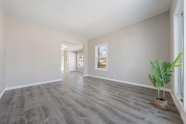 1357 CEAPE AVENUE, Oshkosh, WI 54901