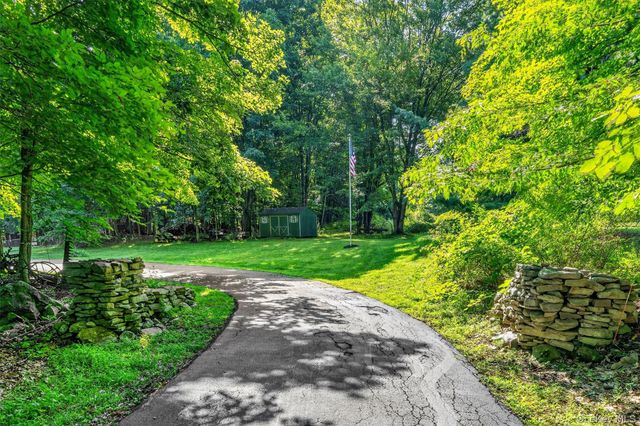 80 Susan Lane, Circleville, NY 10919